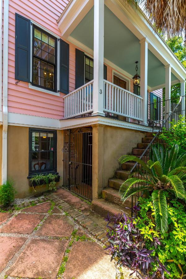 The Most Charming Old Brick Alley In Charleston Exteriör bild